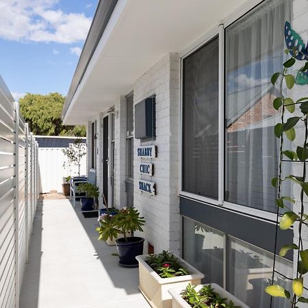 Shabby Chic Shack - 2 Bedroom Beach Cottage Yanchep Exterior photo